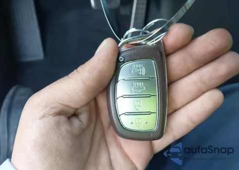 2018 Hyundai Sonata Limited 2.0T z USA, uszkodzony, nr VIN 5NPE34ABXJH671099